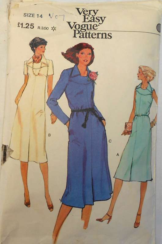 VOGUE 9843 FITTED A LINE DRESS SIZE 14 COMPLETE-ZIPLOC