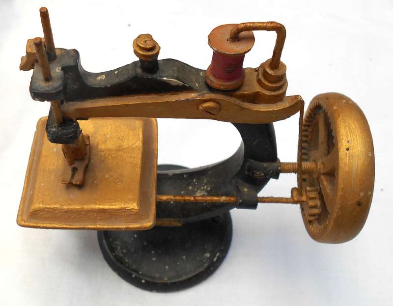 WOODEN MODEL SEWING MACHINE-PAINTED BLACK & GOLD