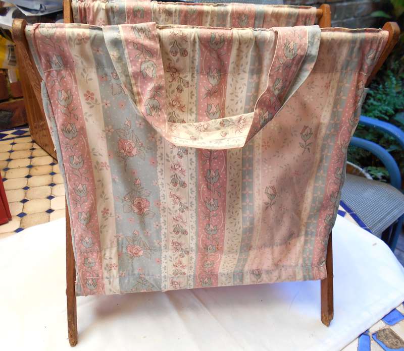 VERY CLEAN WOOD & FABRIC SEWING BASKET WITH HANDLES AND INNER POCKETS