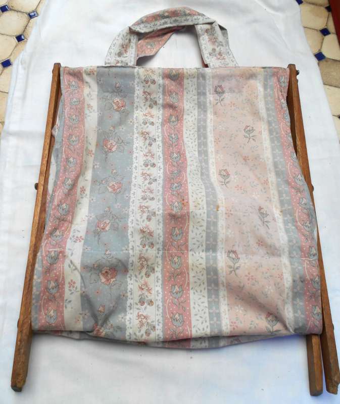 VERY CLEAN WOOD & FABRIC SEWING BASKET WITH HANDLES AND INNER POCKETS