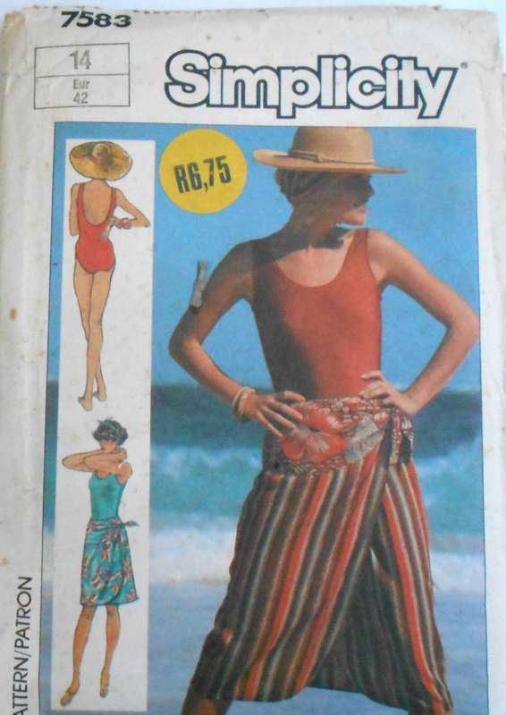 SIMPLICITY 7583 FRONT WRAP SKIRT & SWIMSUIT SIZE 14 COMPLETE-UNCUT-F/FOLDED