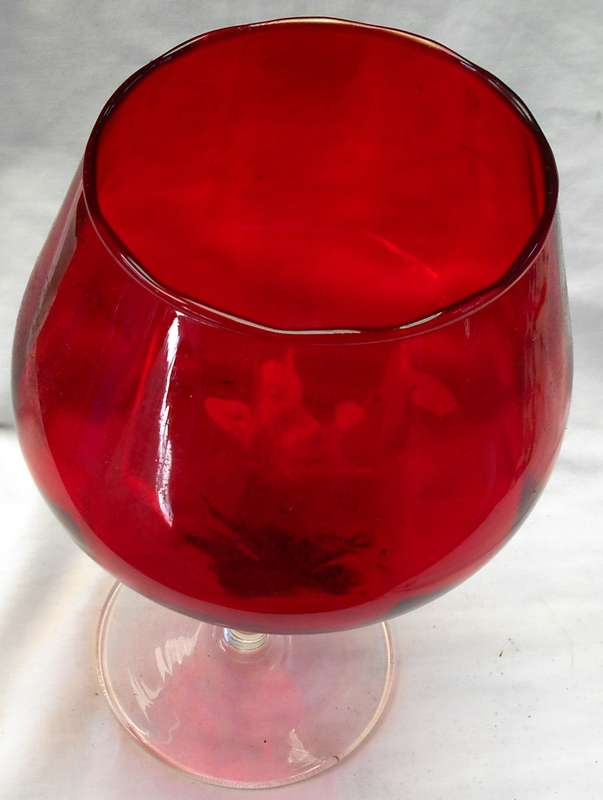 Stunning Large 21.5 cm Red Glass Brandy Sniffer with clear stem