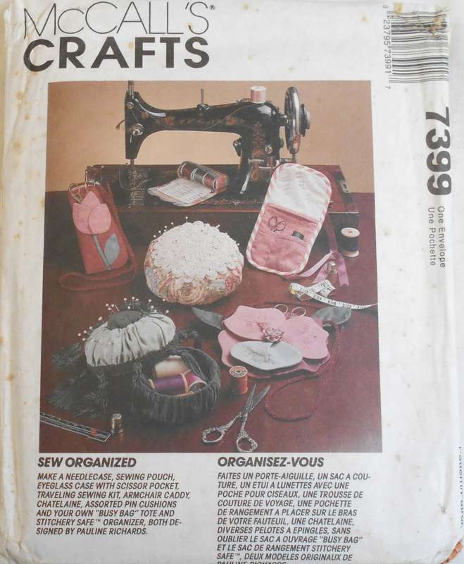 McCALLS CRAFT 7399 SEW ORGANIZED  COMPLETE-PART CUT - ONLY TRAVEL SEWING KIT CUT