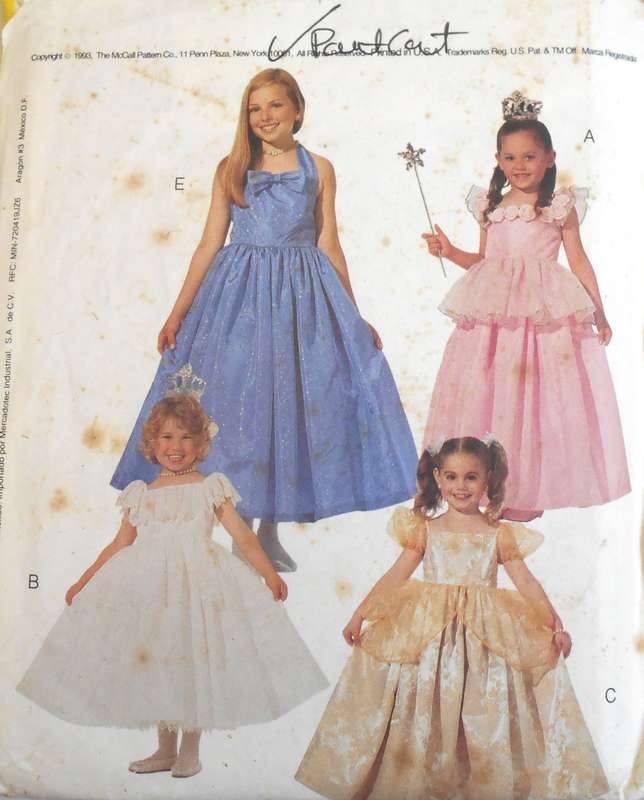 McCALLS COSTUMES 6794 BELLE OF THE BALL COSTUMES SIZE M 5-6 YEARS COMPLETE-PART CUT
