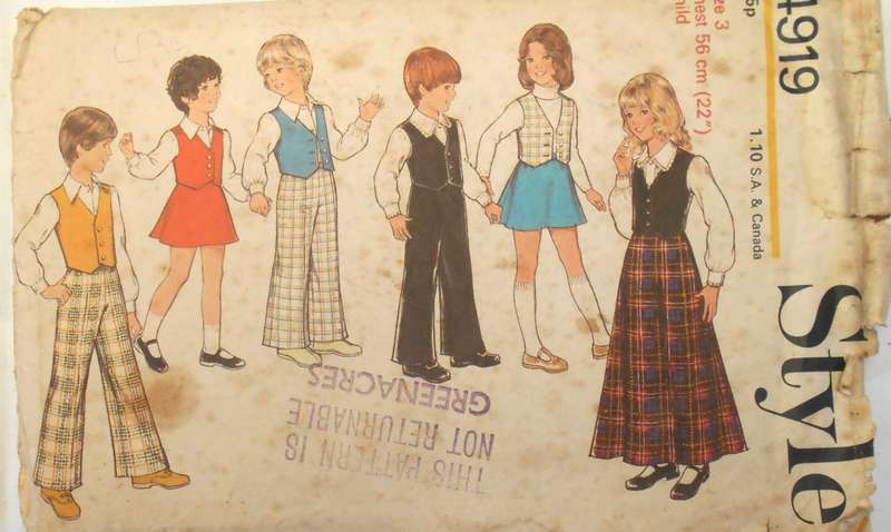 VINTAGE STYLE 4919 GIRLS SKIRT-SHIRT-WAISTCOAT-PANTS SIZE 3 YEARS CHEST 56 CM COMPLETE
