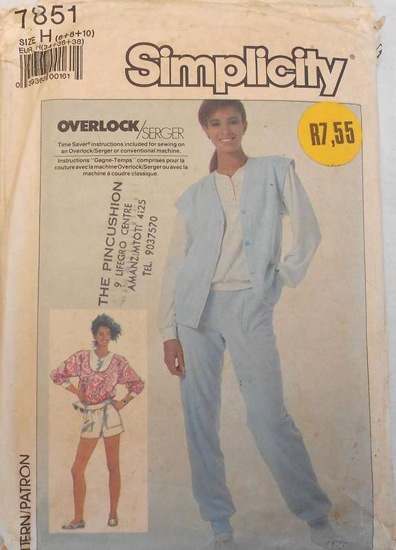 SIMPLICITY 7851 TRACKSUIT TOP-WAISTCOAT-PULL ON PANTS & SHORTS SIZE 6-8-10 -COMPLETE-CUT TO 8/10