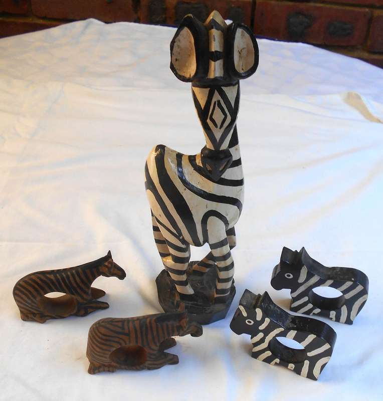 HANDMADE WOOD ZEBRA FIGURENE & TWO PAIRS OF DIFFERENT ZEBRA SHAPED NAPKIN RINGS