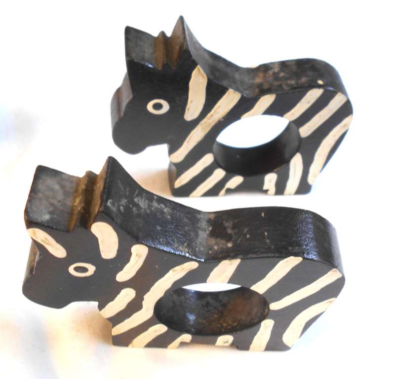HANDMADE WOOD ZEBRA FIGURENE & TWO PAIRS OF DIFFERENT ZEBRA SHAPED NAPKIN RINGS