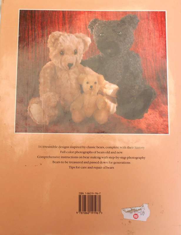 MAKE YOUR OWN CLASSIC BEARS-14 HEIRLOOM DESIGNS-JULIA JONES-120 PAGE HARDOVER WITH DUST JACKET