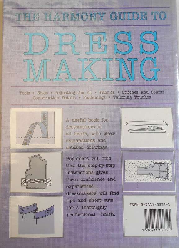 THE HARMONY GUIDE TO DRESSMAKING-100 PAGE SOFT COVER