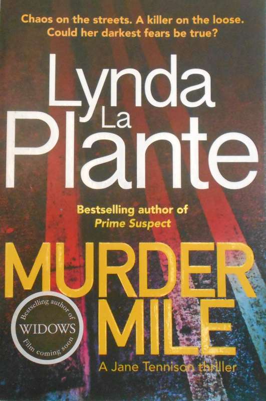 LYNDA LA PLANTE-MURDER MILE-LARGE PAPERBACK