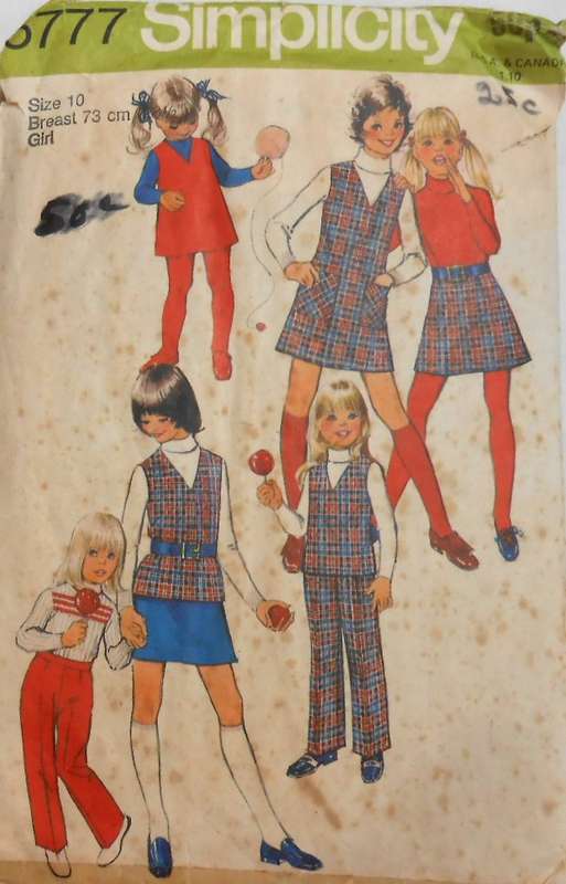 SIMPLICITY 5777 GIRLS PINAFORE-TOP-SKIRT-PANTS SIZE 10 YRS BREAST 73 CM-COMPLETE