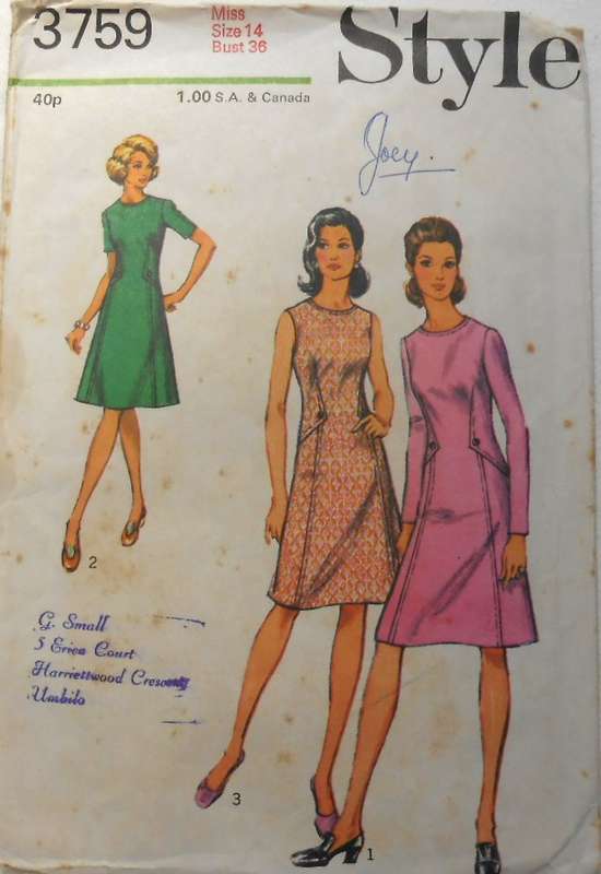 VINTAGE STYLE 3759 DRESS WITH LOWERED NECKLINE SIZE 14 BUST 36 COMPLETE