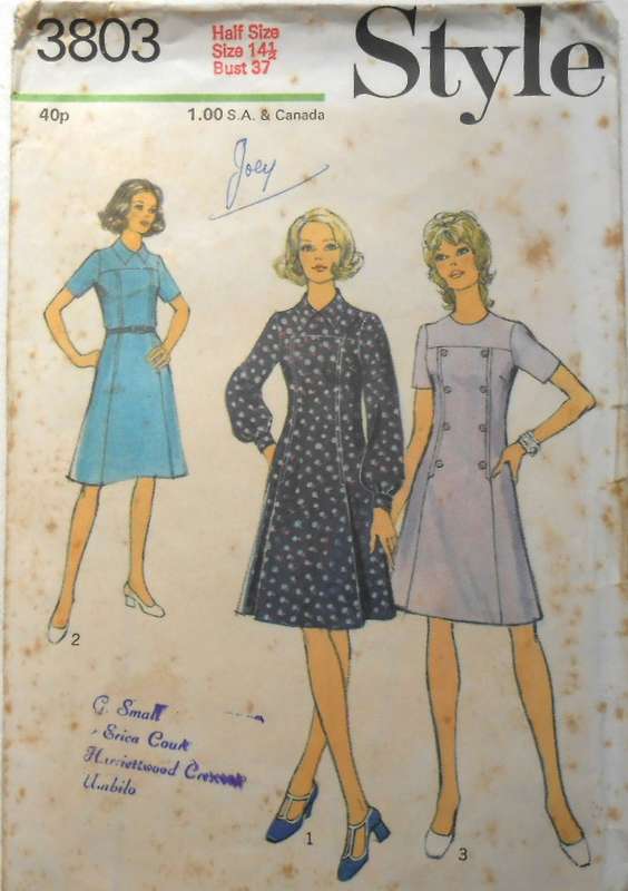 VINTAGE STYLE 3803 DRESS WITHYOKE & PANELLED FRONT SIZE 14 1/2 BUST 37 COMPLETE