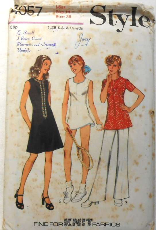 VINTAGE STYLE 4057 DRESS-TENNIS DRESS-PANTIES-TUNIC-PANTS SIZE 14 BUST 36 COMPLETE (ONLY DRESS CUT)