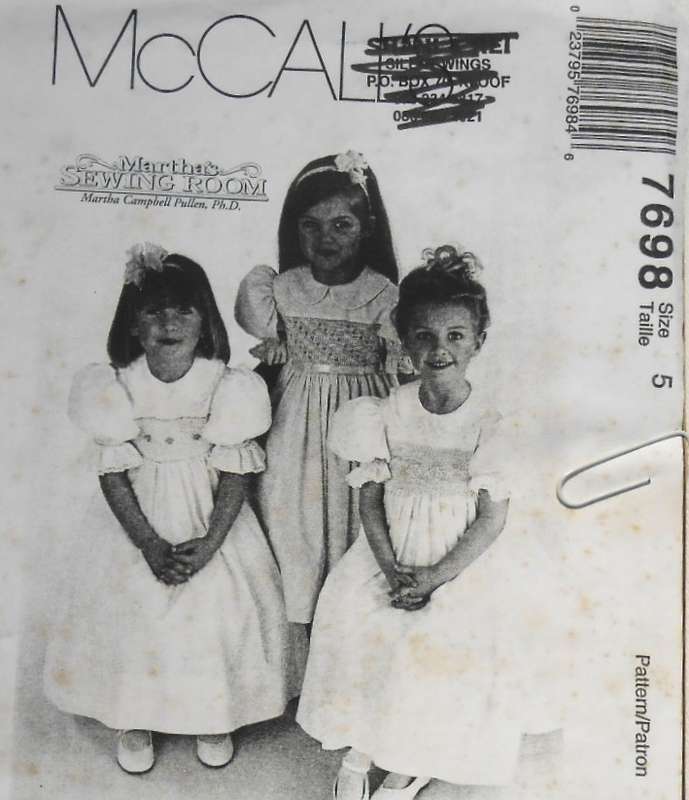 McCALLS 7698 GIRLS SMOCKED DRESS SIZE 5 YEARS COMPLETE-UNCUT-F/FOLDED-NO COVER