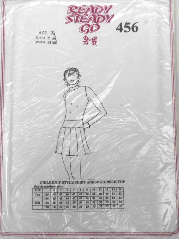 READY STEADY GO 456 GIRL KILT LIKE SKIRT+HIGH COLLAR TOP SIZE 7 YEARS BUST 61 CM COMPLETE-UNCUT-F/F