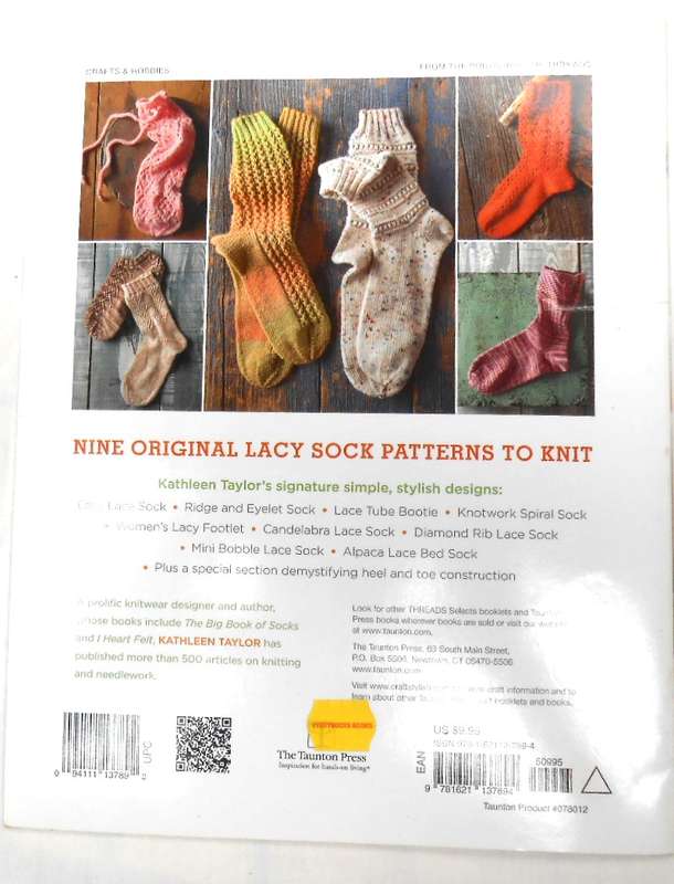 THREADS SELECT- LACE SOCKS 9 LOVELY PATTERNS TO KNIT 32 PAGES