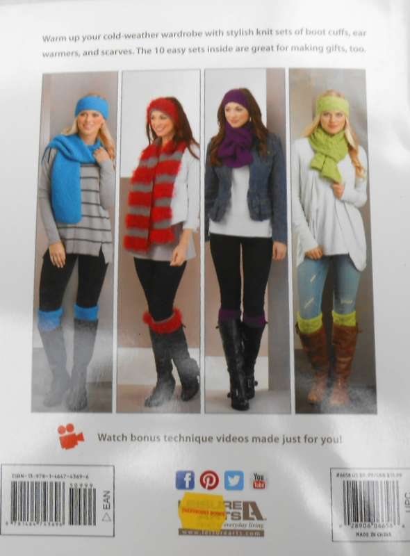 LEISURE ARTS - COZY FASHION ACCENTS - BECKY STEVENS - 36 PAGES