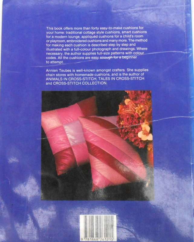 COSY CUSHIONS ANNIEN TEUBES DELOS -52 PAGES