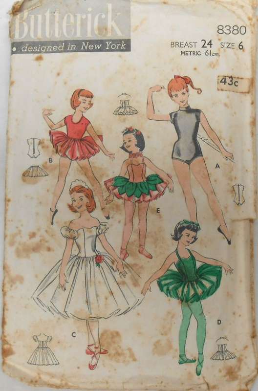 VINTAGE BUTTERICK 8380 GIRLS SET OF DANCING COSTUMES SIZE 6 YEARS BREAST 24 COMPLETE-UNCUT-F/FOLDED