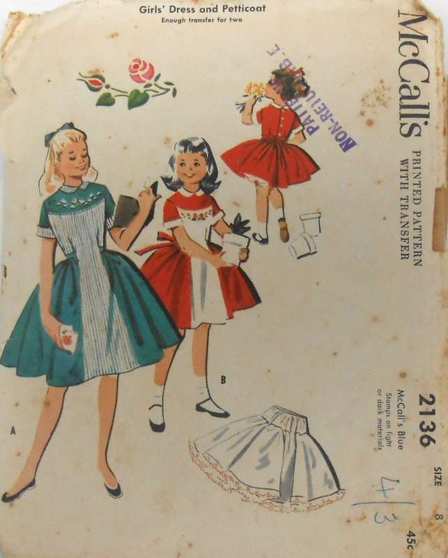 VINTAGE McCALLS 2136 GIRLS DRESS & PETTICOAT SIZE 8 YEARS COMPLETE-WITH TRANSFER