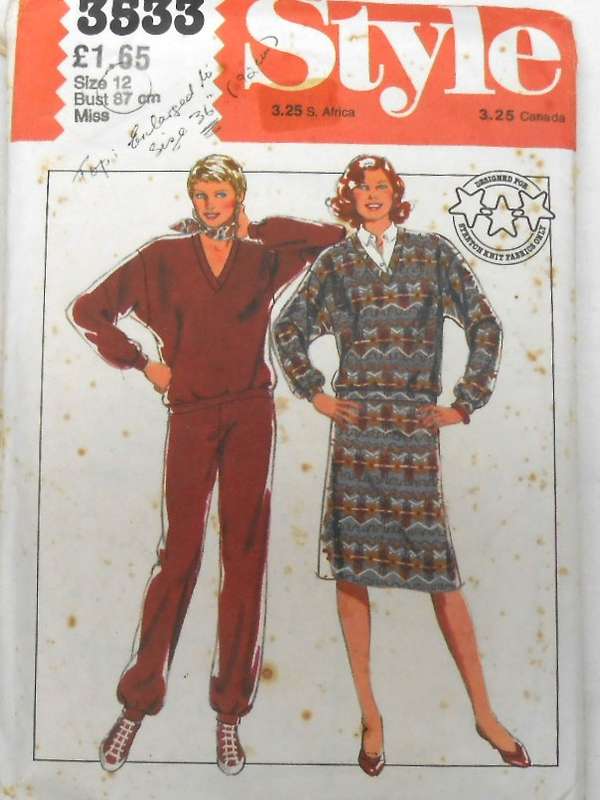 STYLE 3533 TRACKSUIT PULLOVER TOP-SKIRT & PANTS SIZE 12 BUST 87 CM COMPLETE
