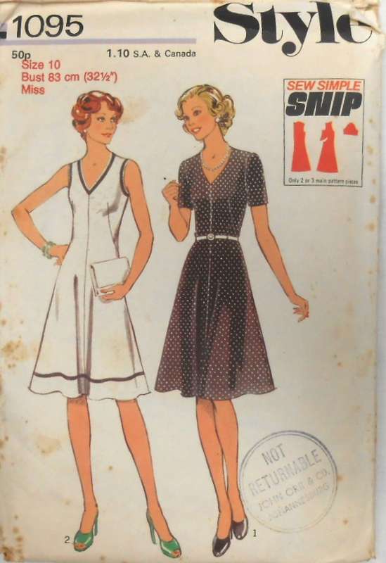 STYLE 1095 DRESS WITH V NECK & CENTRE SEAM SIZE10 BUST 83 CM COMPLETE