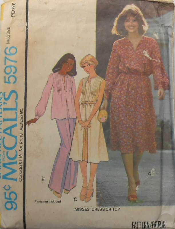 VINTAGE McCALLS 5976 DRESS OR TOP SIZE PETITE 6-8 COMPLETE