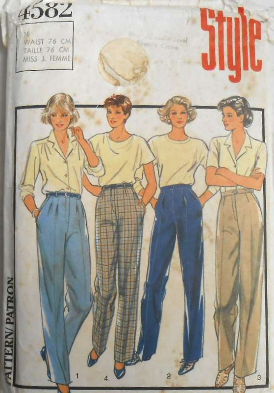 STYLE 4582 SET OF PANTS SIZE 16 WAIST 76CM- COMPLETE