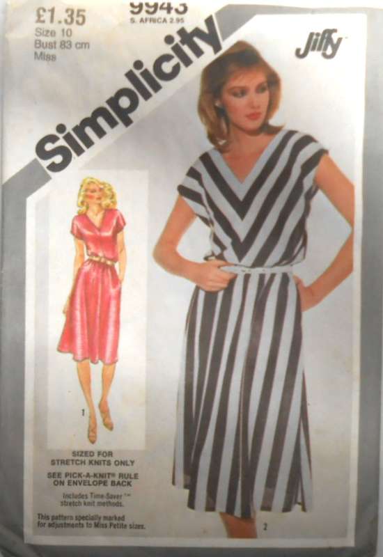 VINTAGE SIMPLICITY 9943 V NECK PULLOVER DRESS SIZE 10 BUST 83 CM COMPLETE