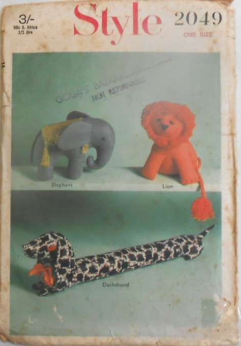 VINTAGE STYLE 2049 SET OF STUFFED TOYS LION  10 1/2" ELEPHANT 18" DASHUND 30" LONG COMPLETE