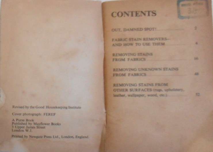 REMOVING SPOTS & STAINS-MAYFLOWER PURSE BOOKS-68 A6 PAGES