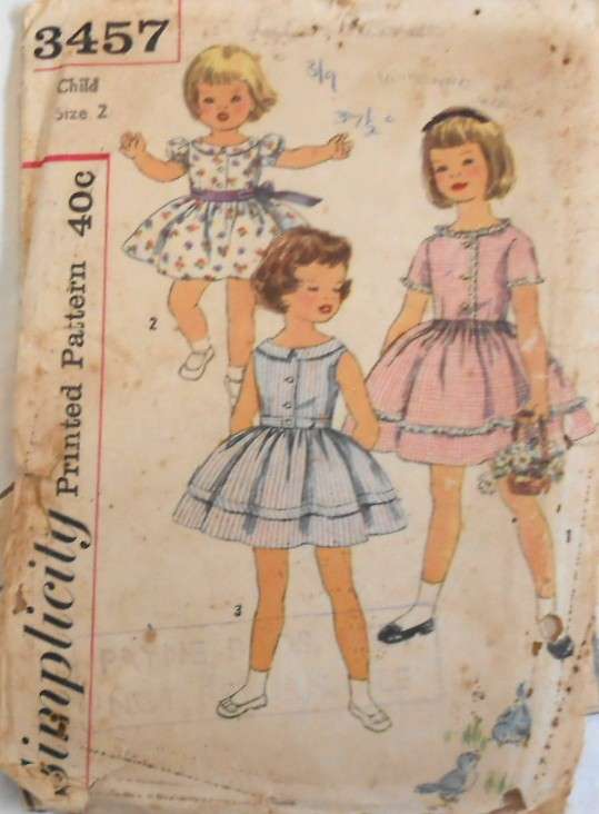 VINTAGE SIMPLICITY 3467 GIRLS ONE PIECE DRESS SIZE 2 YEARS COMPLETE-WORN COVER ZIPLOC
