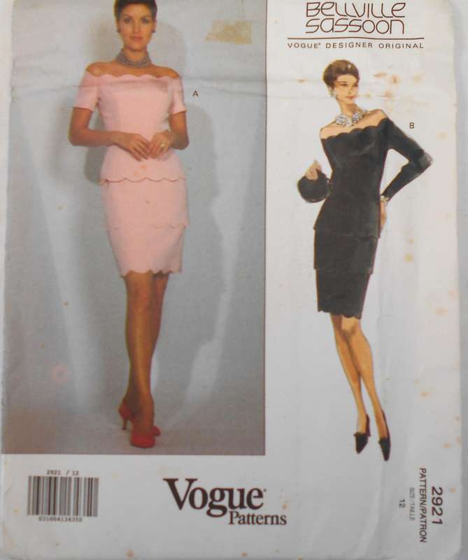 VOGUE 2921 FITTED STRAIGHT LINED DRESS- SIZE 12 COMPLETE-UNCUT-F/FOLDED