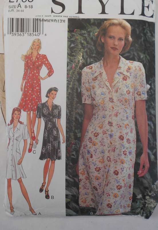 STYLE 2703 FRONT BUTTON DRESS WITH COLLAR SIZE 8-18 COMPLETE-CUT TO 18