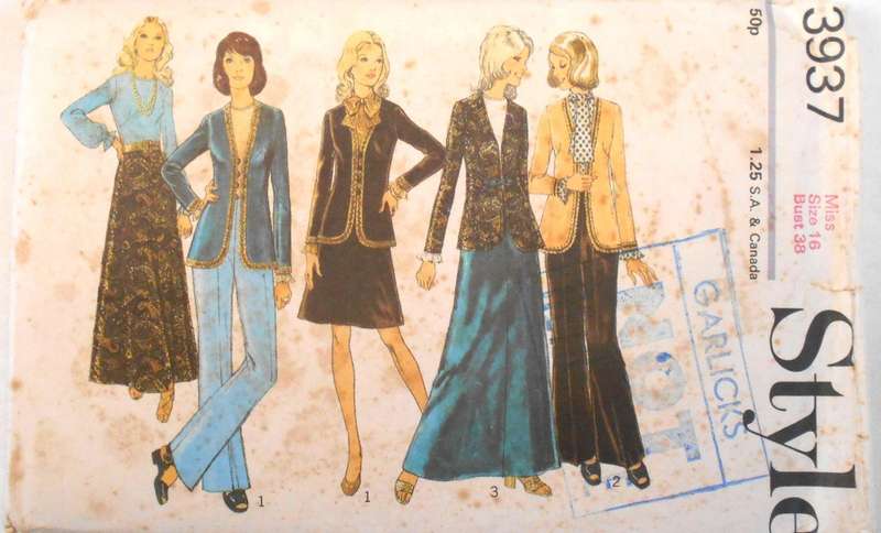 VINTAGE STYLE 3937 JACKET-SKIRT IN 2 LENGTHS-BLOUSE-TIE SIZE 16 BUST 38 COMPLETE-UNCUT-F/FOLDED