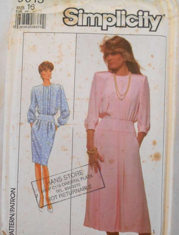 SIMPLICITY 9015 DRESS WITH PLEATED SKIRT SIZE16 COMPLETE-UNCUT-F/FOLDED