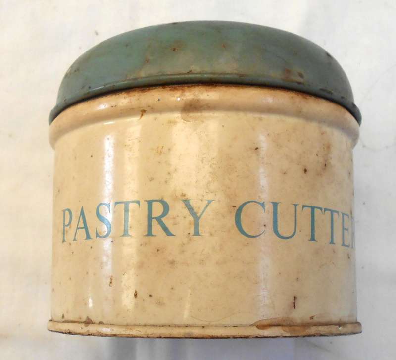 Full Set of stainless-steel Vintage 1930'S TALA PASTRY CUTTERS in original tin- MADE IN ENGLAND