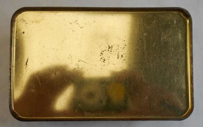VINTAGE BLACK MAGIC TIN SIZE: 14 CM X 8,5 CM X 4.5 CM