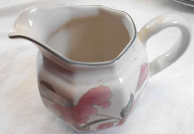 MIKASA OCTAGON F3003 SILK FLOWERS - MILK JUG - MADE IN JAPAN