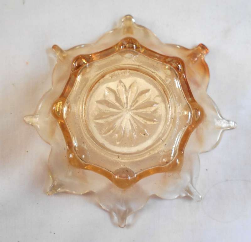 CARNIVAL GLASS AMBER COLOUR DESSERT BOWL