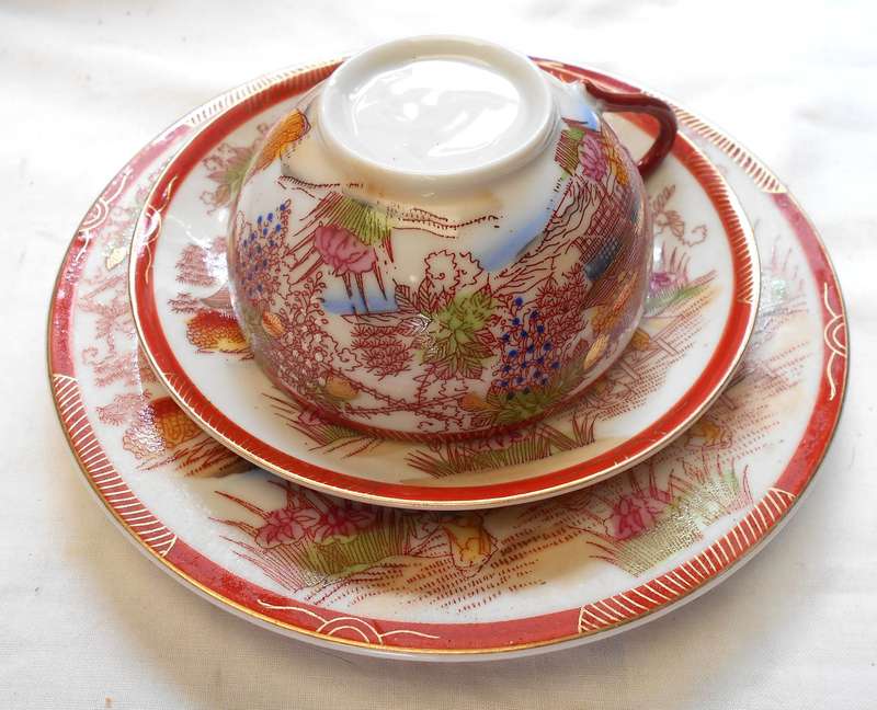 JAPANESE BONE CHINA GEISHA GIRL TRIO WITH GILT & GEISHA FACE LITHPANE INSIDE CUP WHEN HELD TO LIGHT