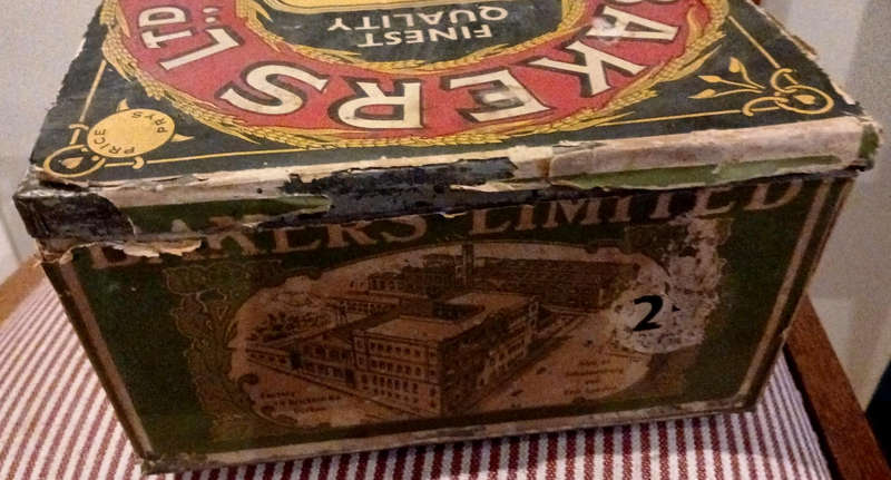 Bakers Biscuit Tin (circa 1910)
