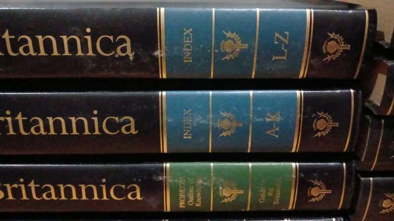 Encyclopedia Britannica - 15th edition, 1993, 32 volumes. complete set