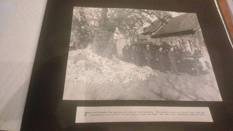 Jan Christiaan Smuts Memorial Album 1870 - 1950 ( in slipcase)