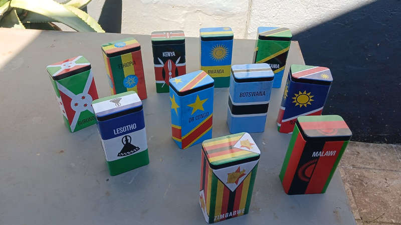 Set: Africa Tins