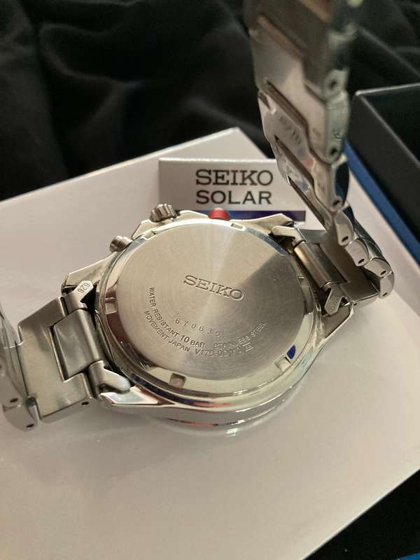 Seiko Solar V175-10 Bar Waterproof Mens Watch, Mint Condition