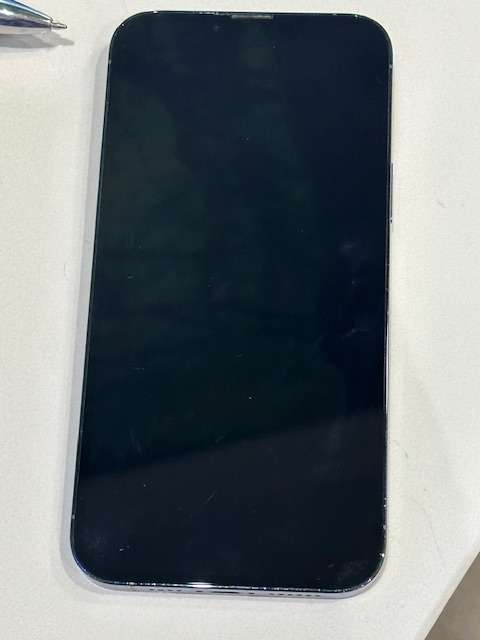 iphone 13 Pro Max 256 gig sierra blue