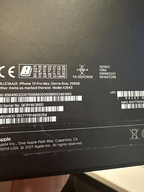iphone 13 Pro Max 256 gig sierra blue